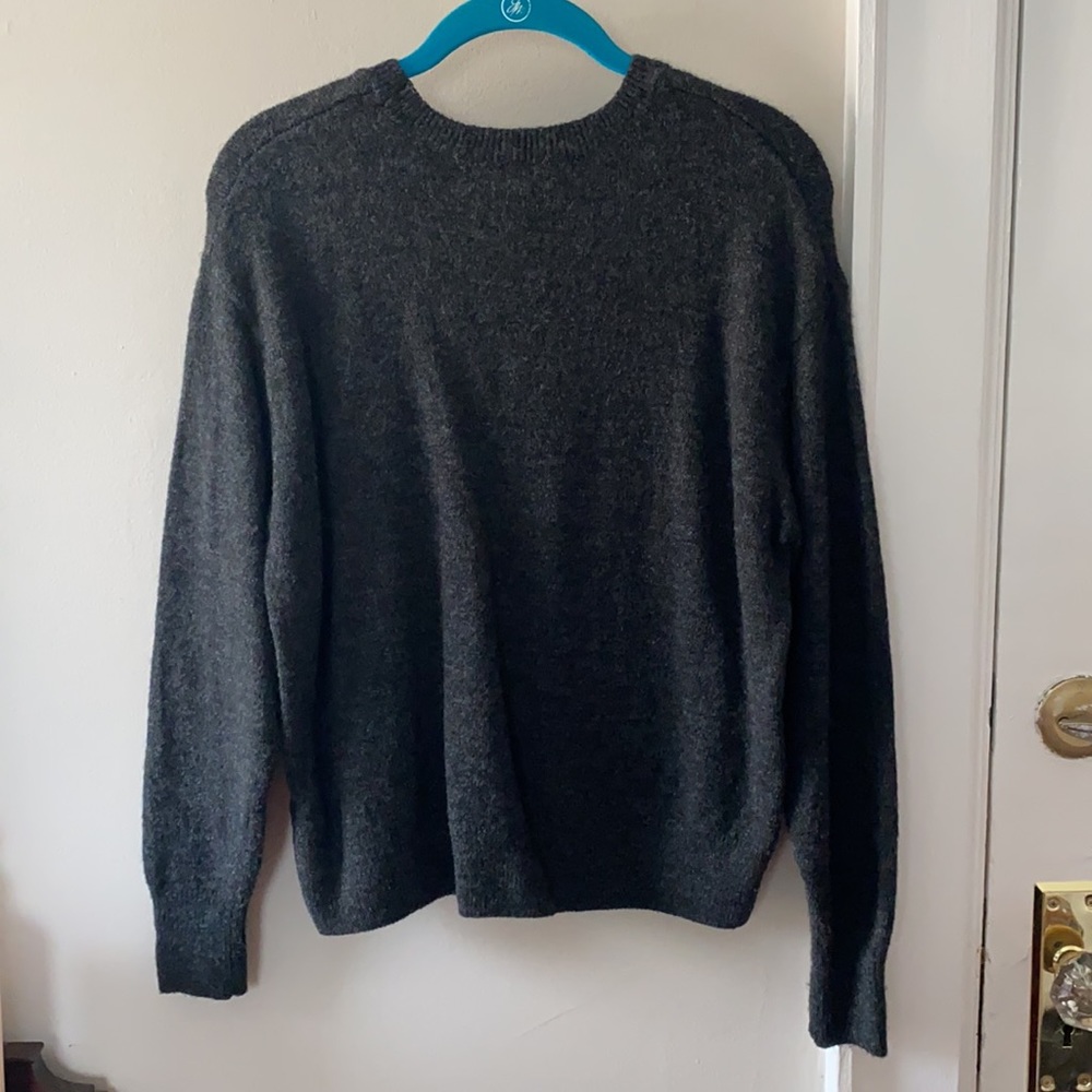 H&M Sweater - Picture 2 of 3